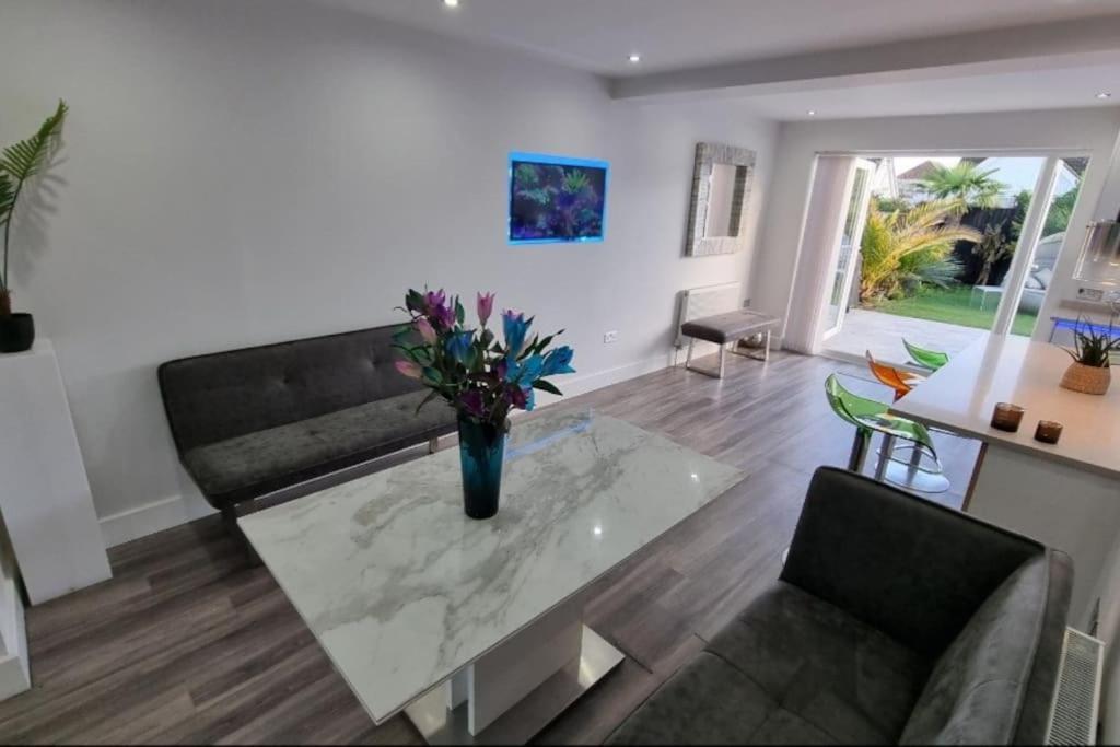 ファーンダウン Northbourne Houseヴィラ エクステリア 写真